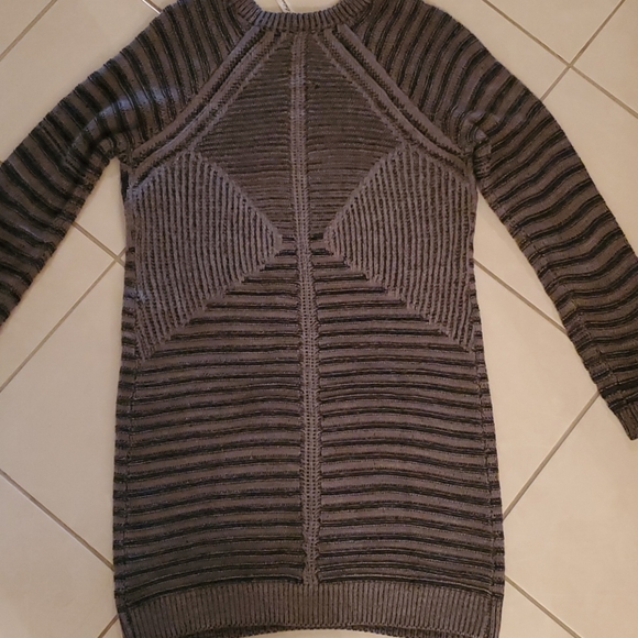 NY Collection Sweater Medium - Picture 4 of 6